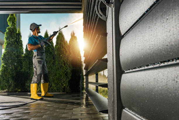 Spring Cleaning in Country Knolls, NY